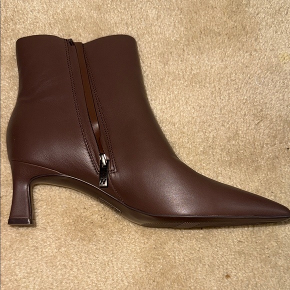 NIB Naturalizer Deesha Chocolate Brown Ankle Booties size 9.5 - Picture 8 of 13